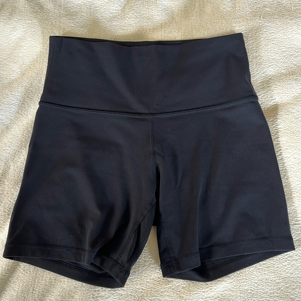 Lululemon Align 6” biker shorts